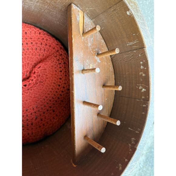 Vintage Large Sewing Basket-Primitive Sewing Box-Home Decor - Picture 6 of 9